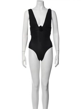 Maygel Coronel One Piece in BLACK